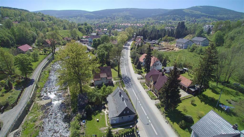 Апартаменти Dom Nad Kwisa Свєрадув-Здруй Екстер'єр фото